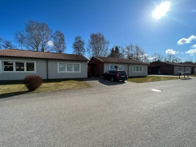 Hyreslägenhet på Vara i vara