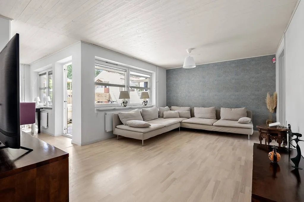 Hyreslägenhet på Täby i taby