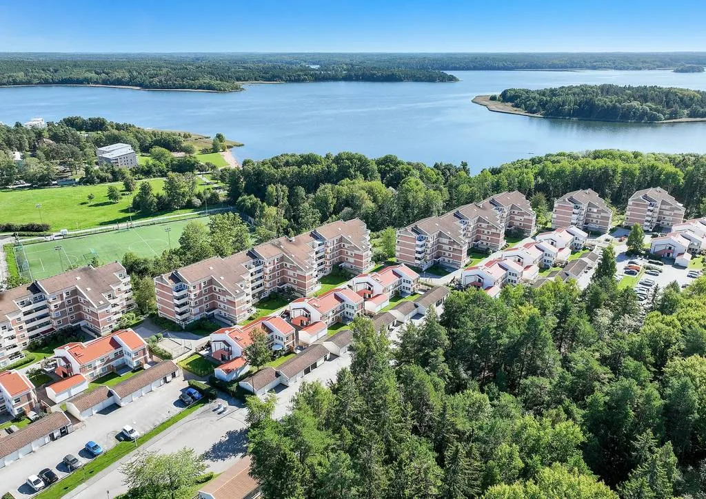 Hyreslägenhet på Täby i taby