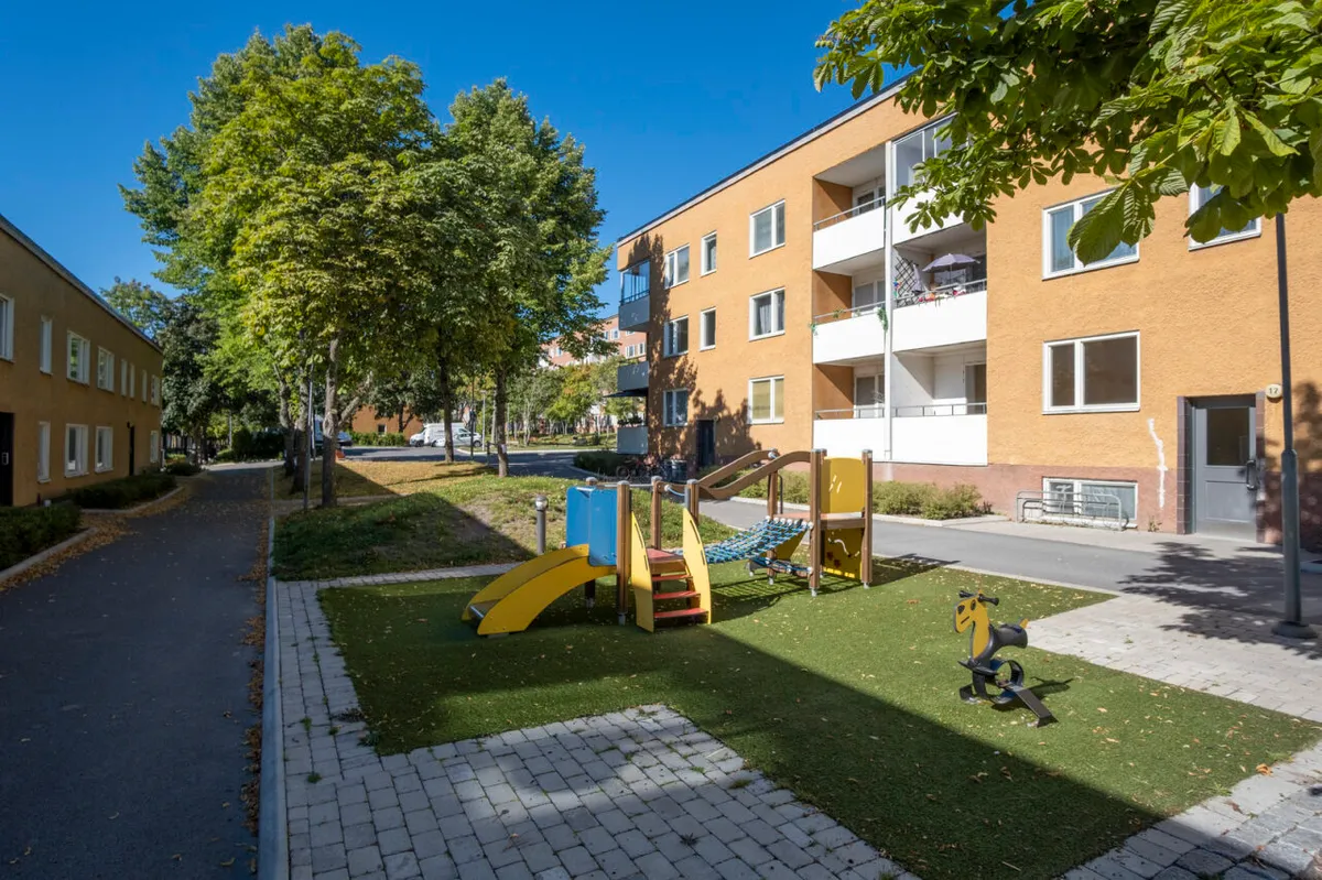 Hyreslägenhet på Vårby i varby