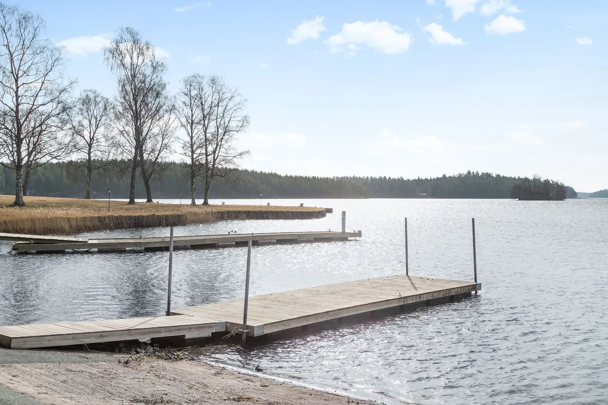 Hyreslägenhet på Sommen i sommen