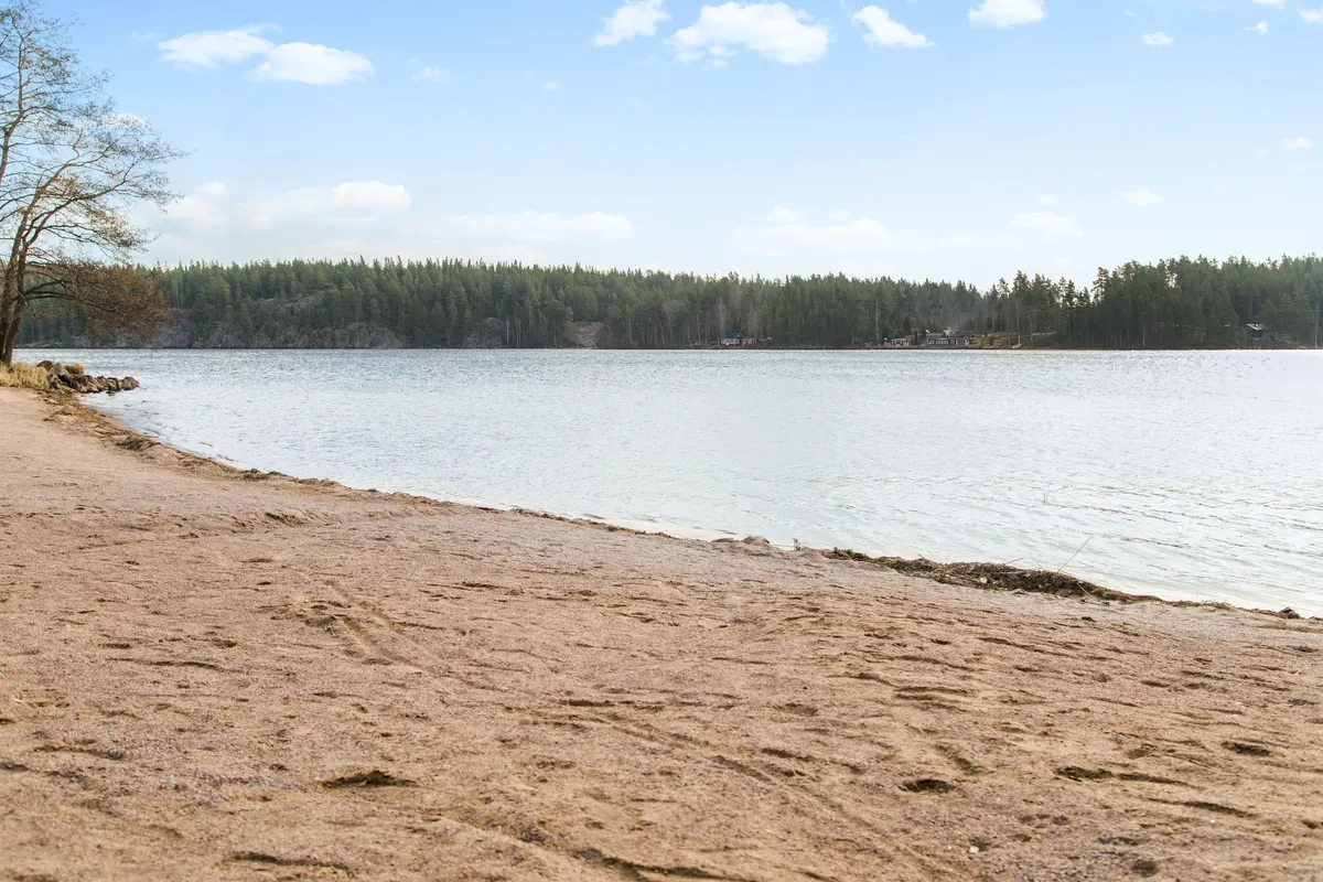 Hyreslägenhet på Sommen i sommen