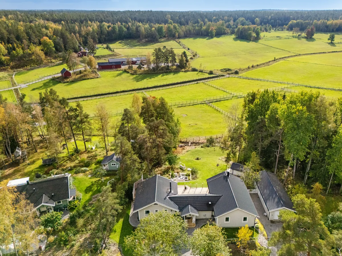 Bondvägen i Vendelsö