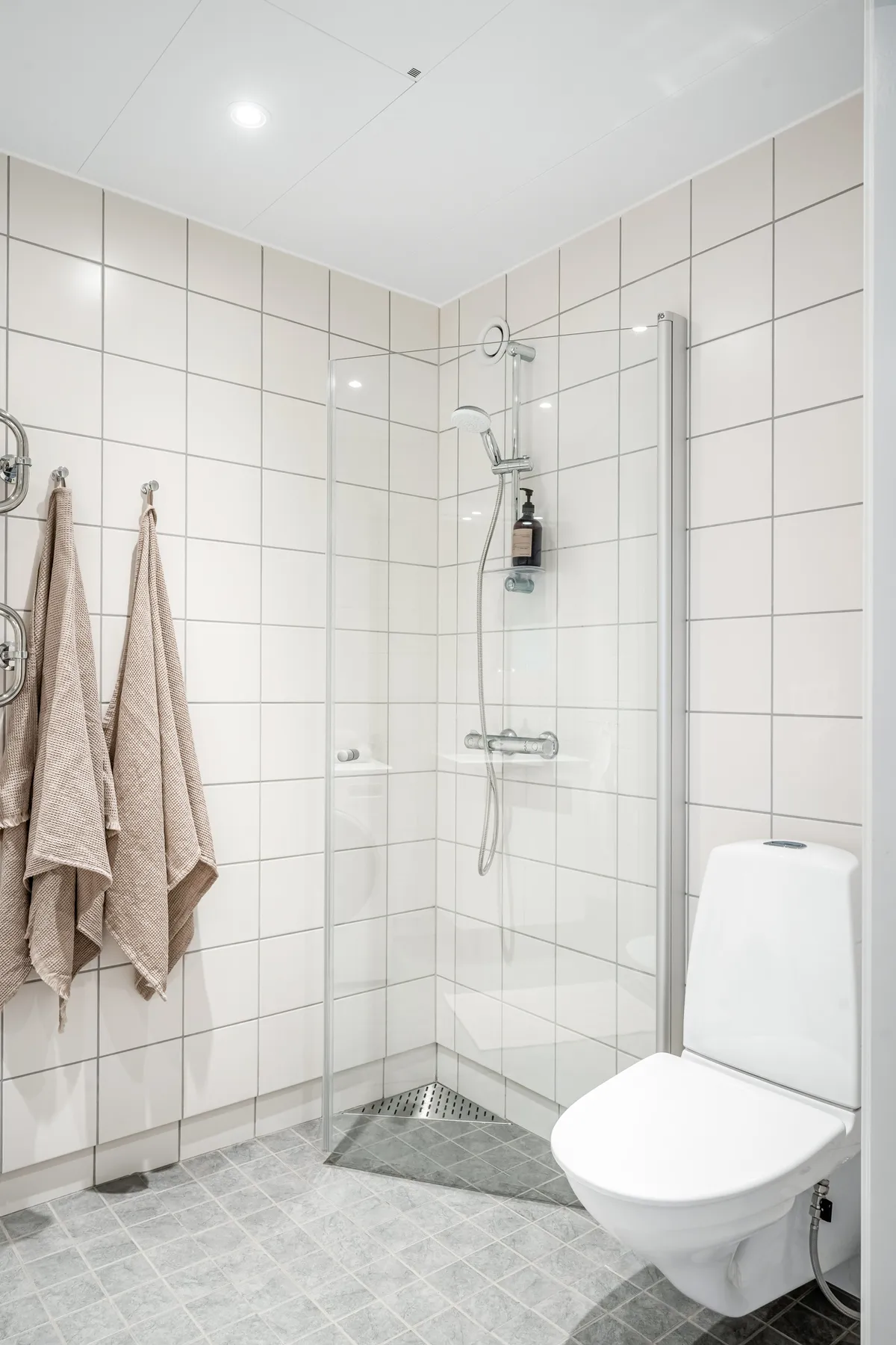 Hyreslägenhet på Täby i taby