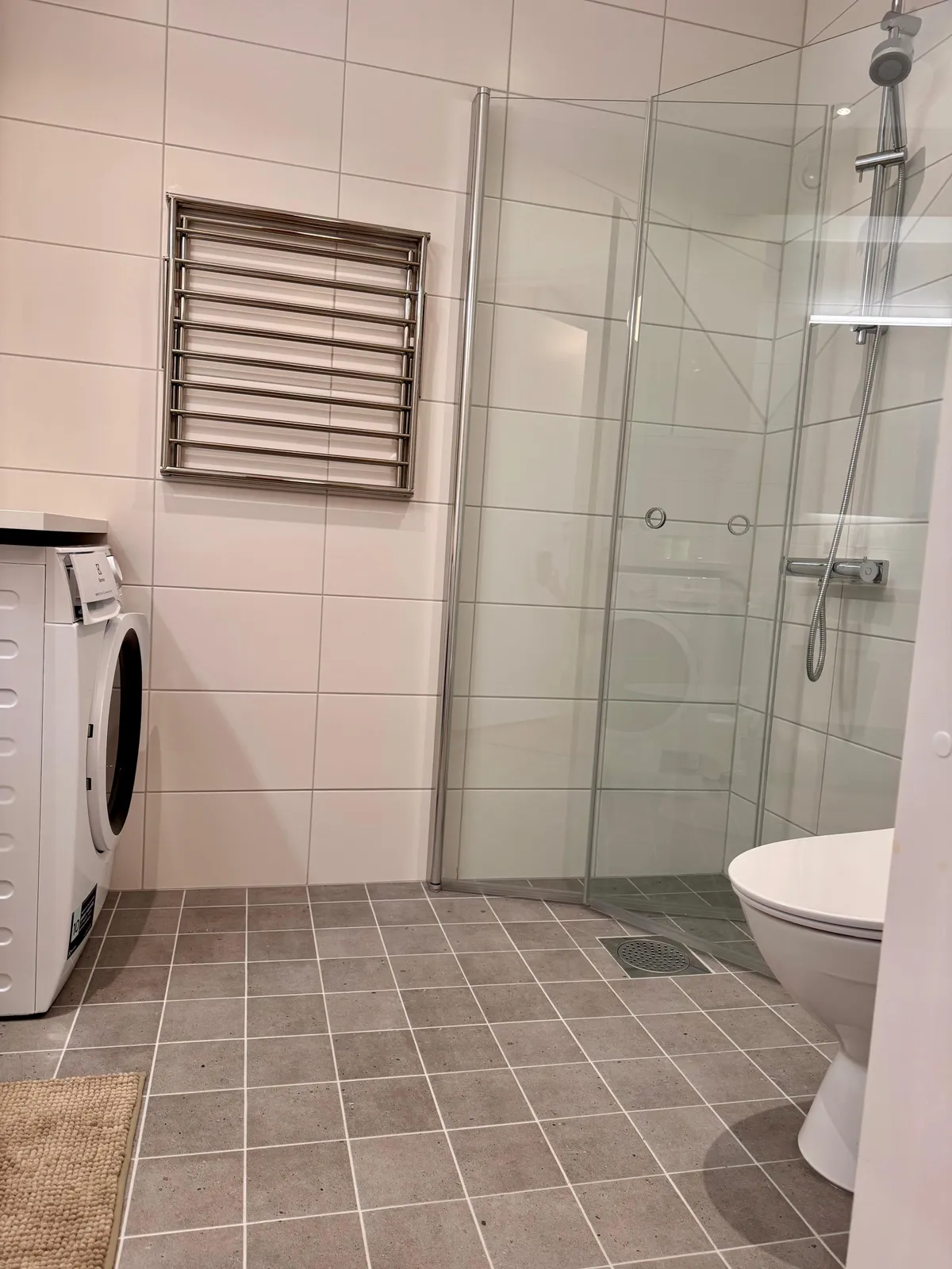 Hyreslägenhet på Täby i taby