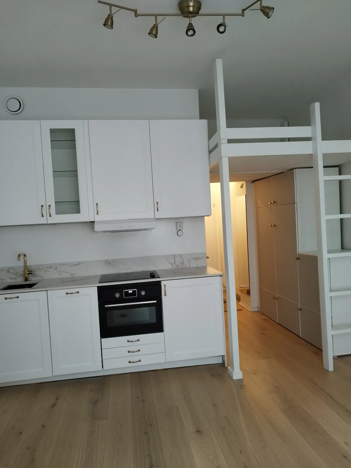 Hyreslägenhet på Helsinki i helsinki