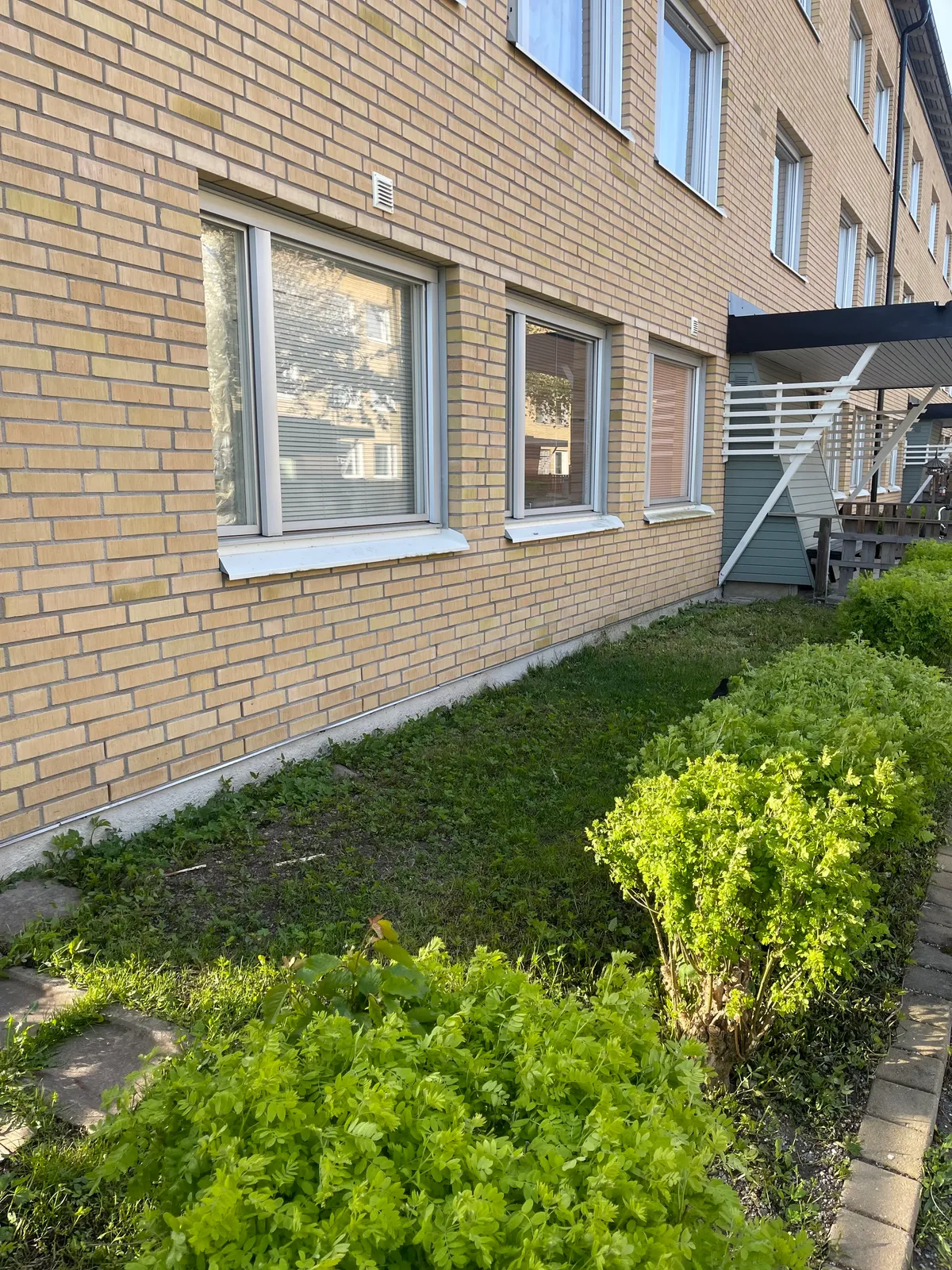 Hyreslägenhet på Bro i bro