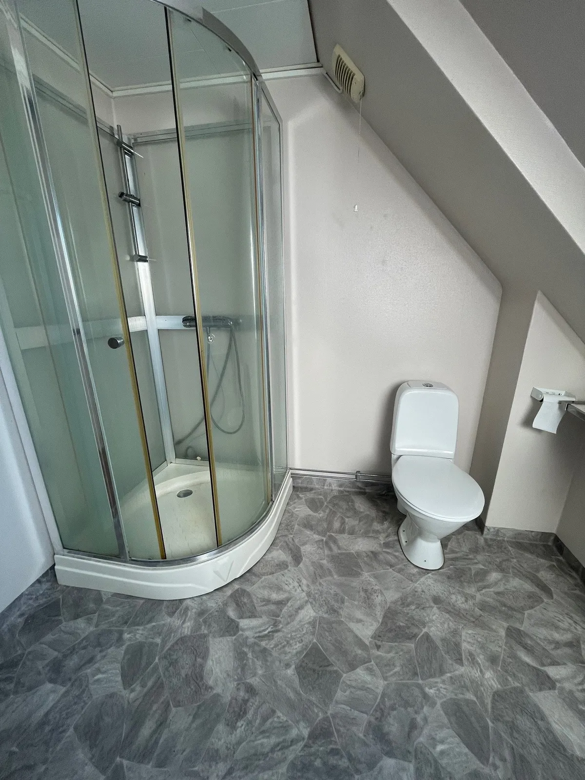 Hyreslägenhet på Högsby i hogsby