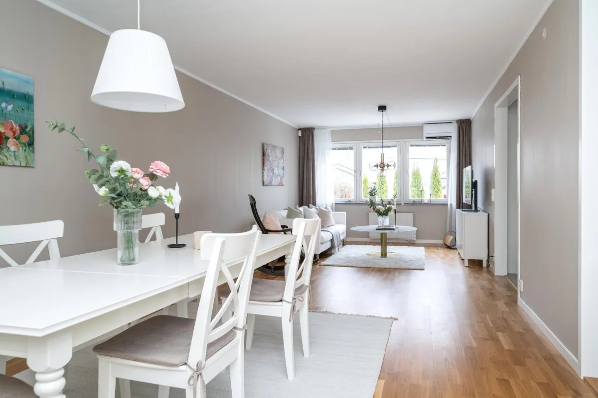 Hyresbostad på Hässelby i hasselby