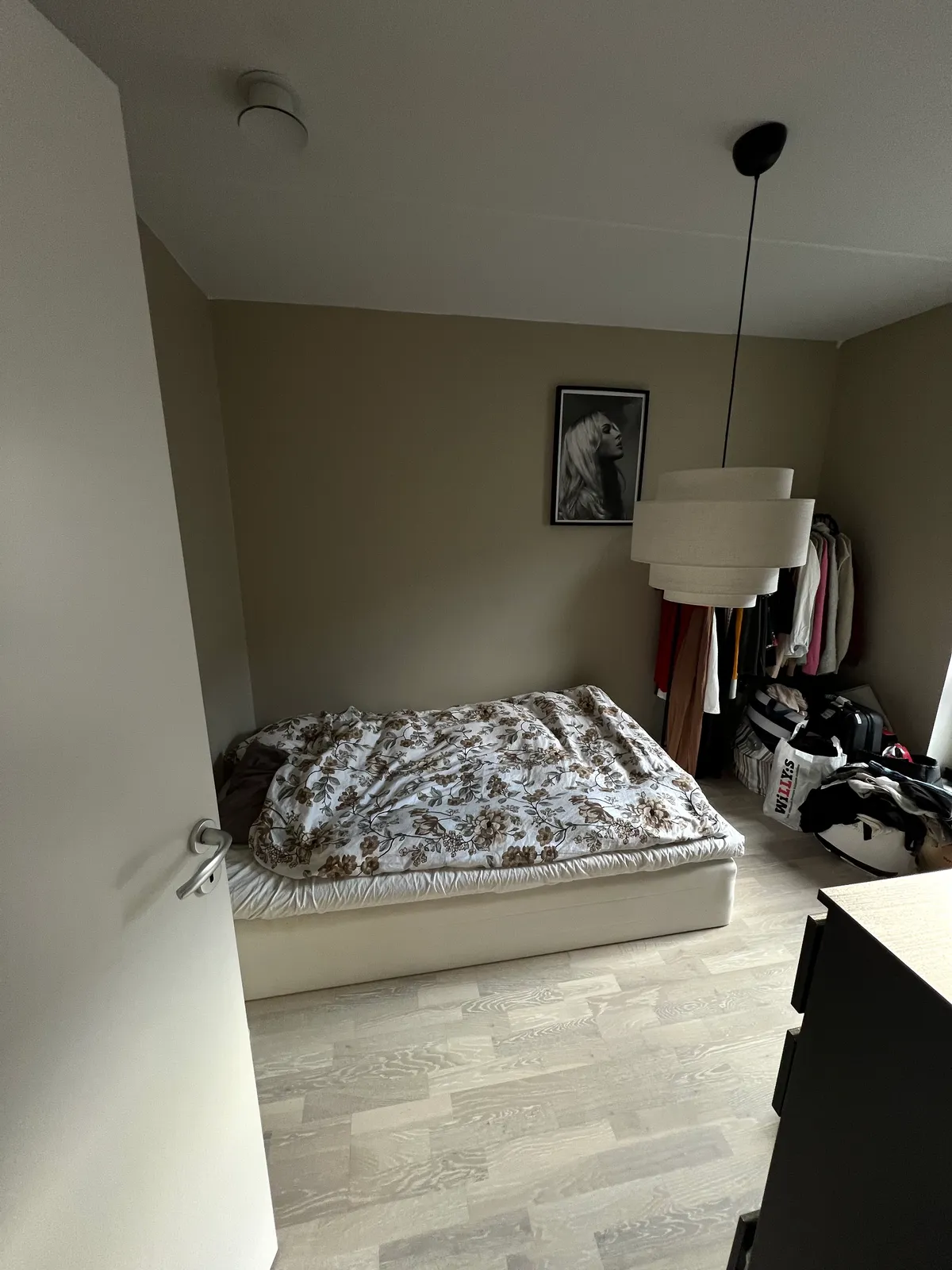 Hyreslägenhet på Täby i taby