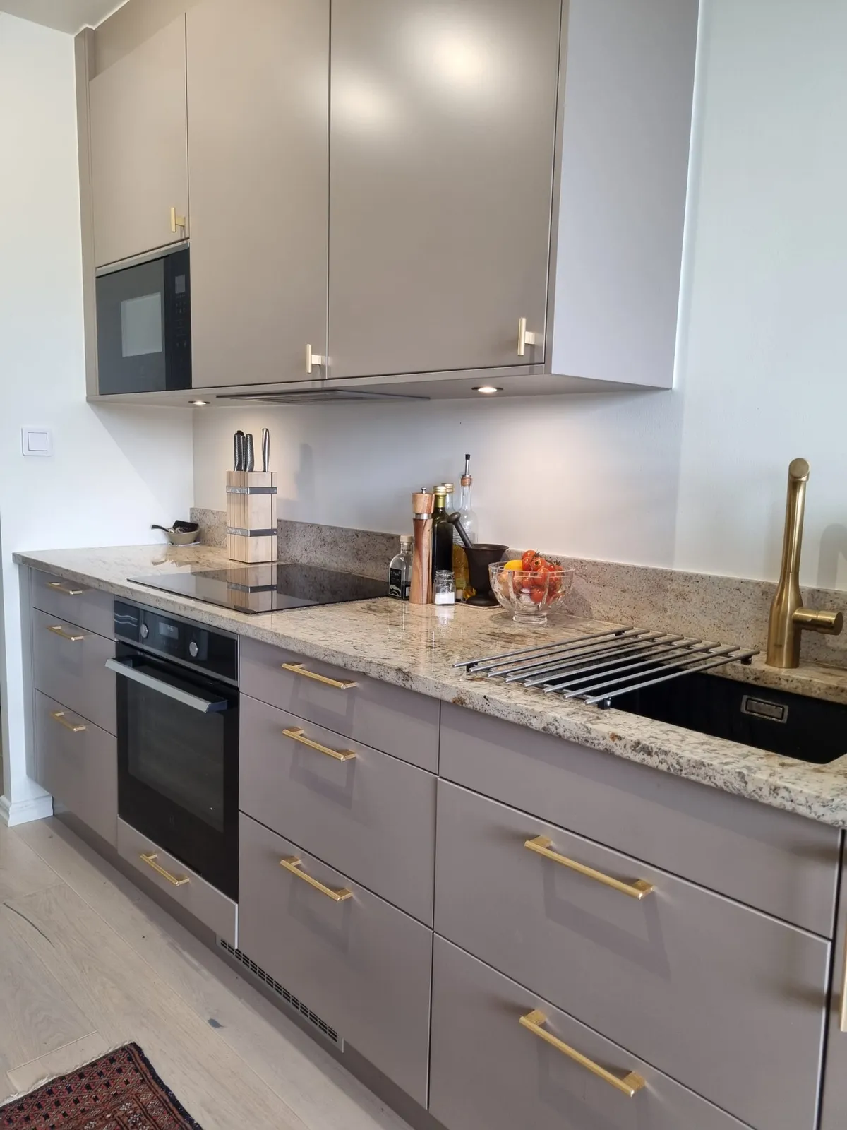 Hyreslägenhet på Hässelby i hasselby