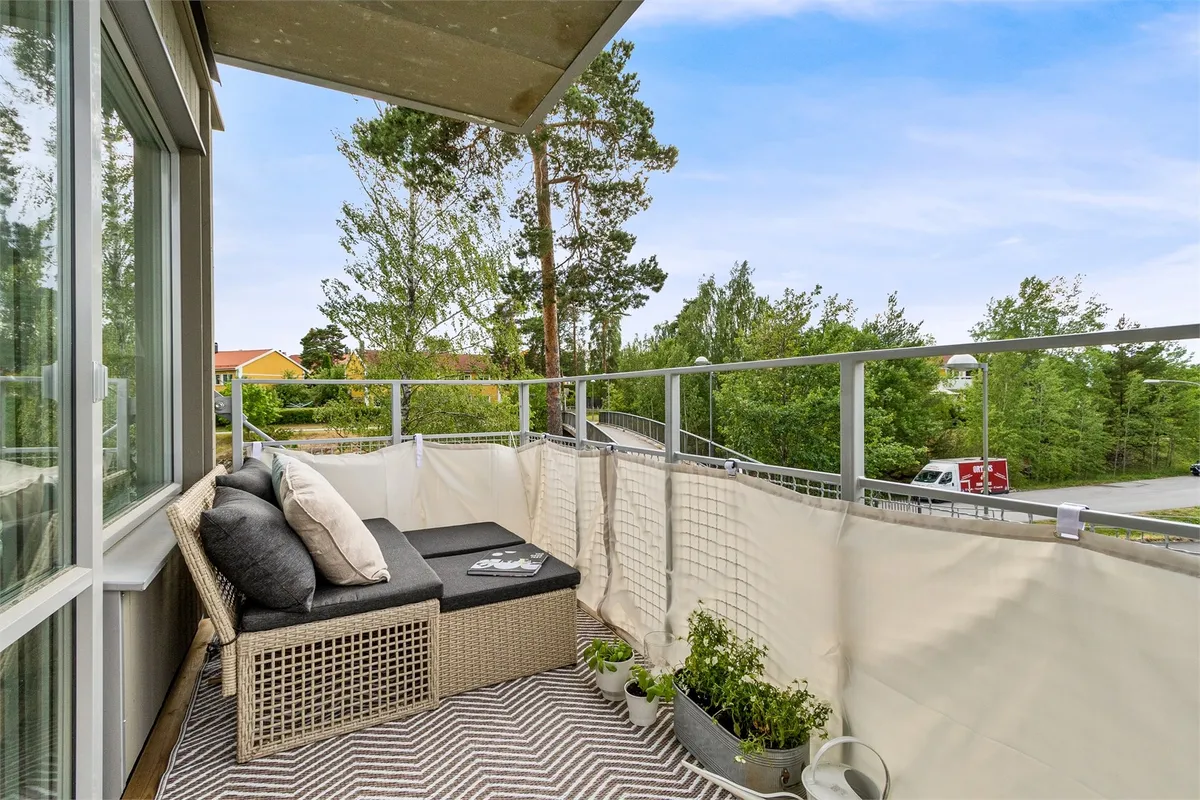 Hyreslägenhet på Hässelby i hasselby