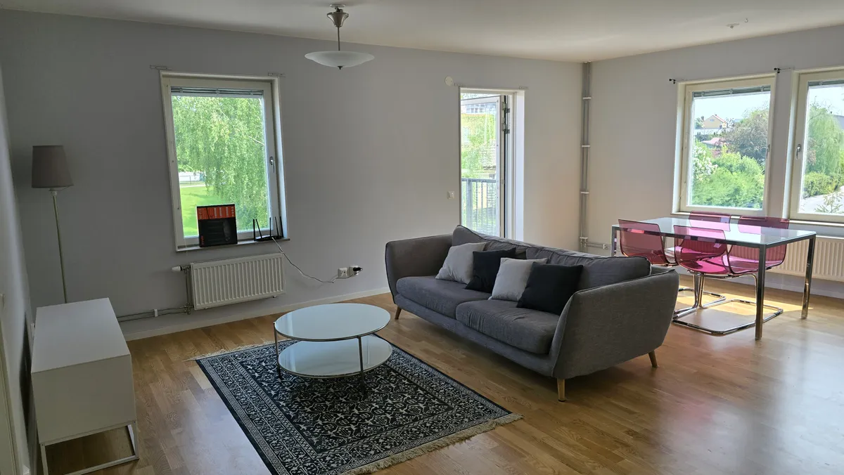 Hyreslägenhet på Bro i bro