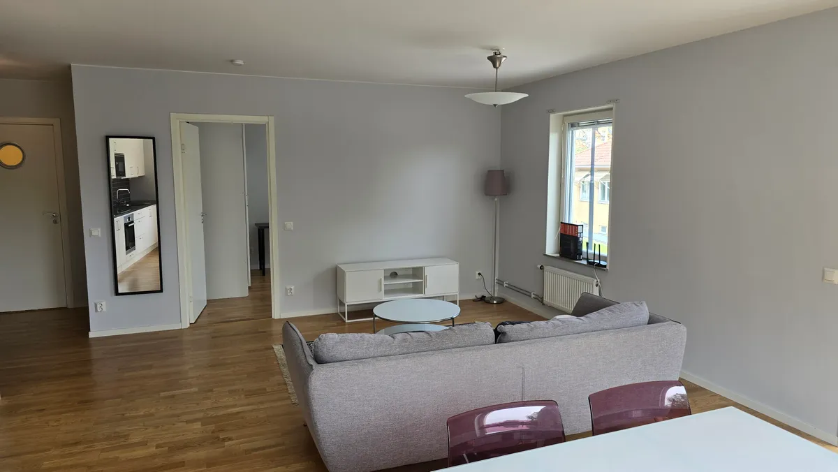 Hyreslägenhet på Bro i bro