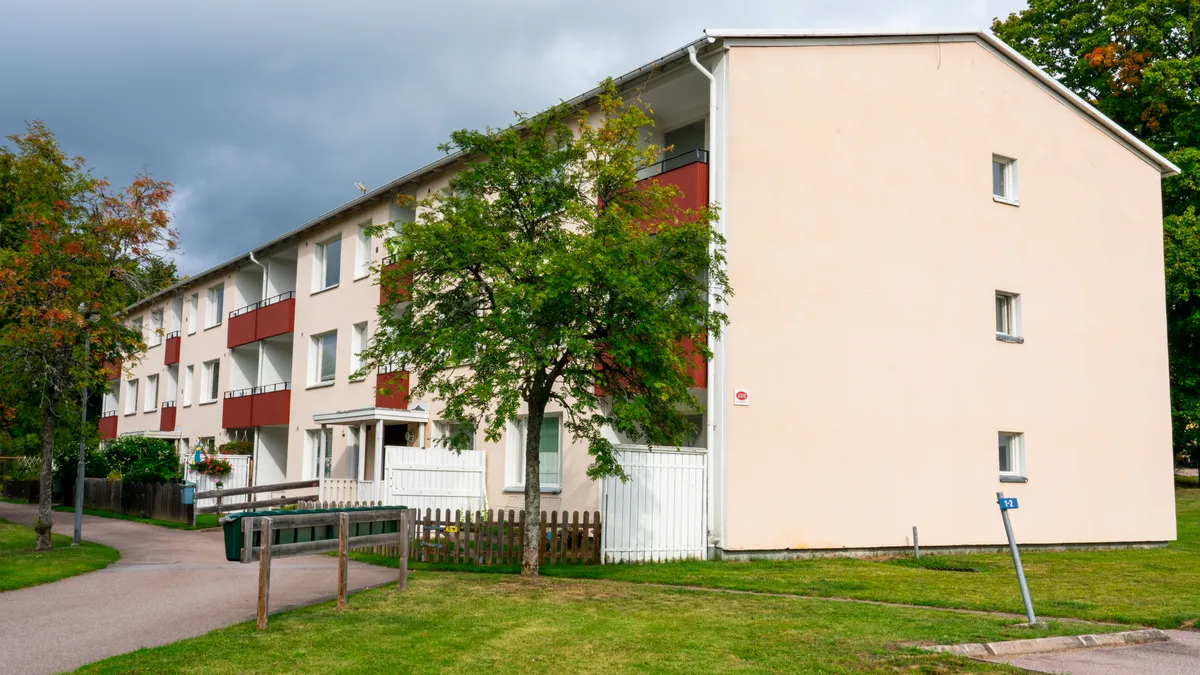 Hyreslägenhet på Sommen i sommen