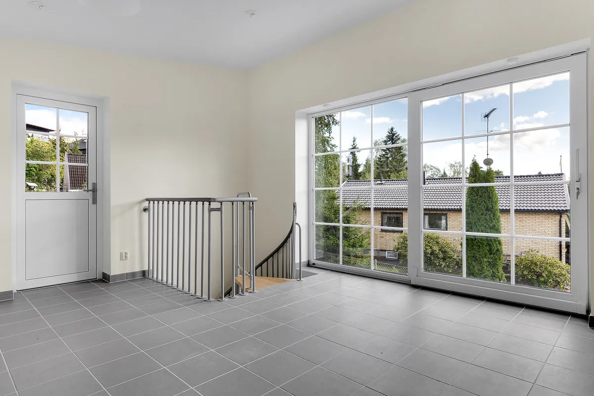 Hyreslägenhet på Tyresö i tyreso