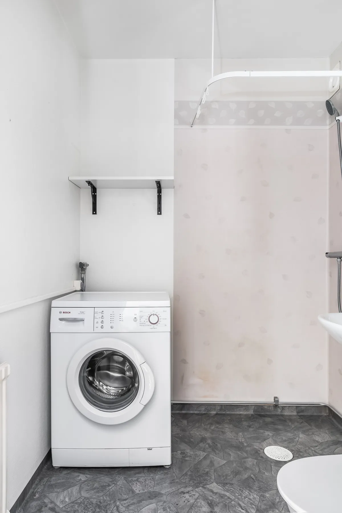 Hyreslägenhet på Sommen i sommen