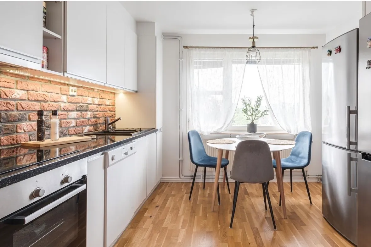 Hyreslägenhet på Hässelby i hasselby