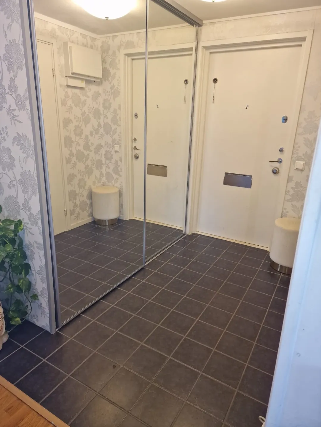 Hyreslägenhet på Täby i taby