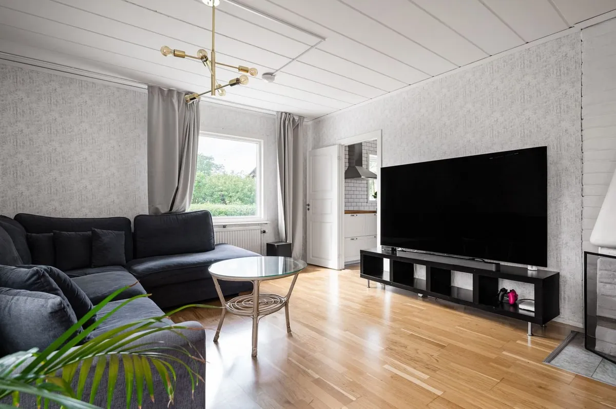 Hyresbostad på Bro i bro