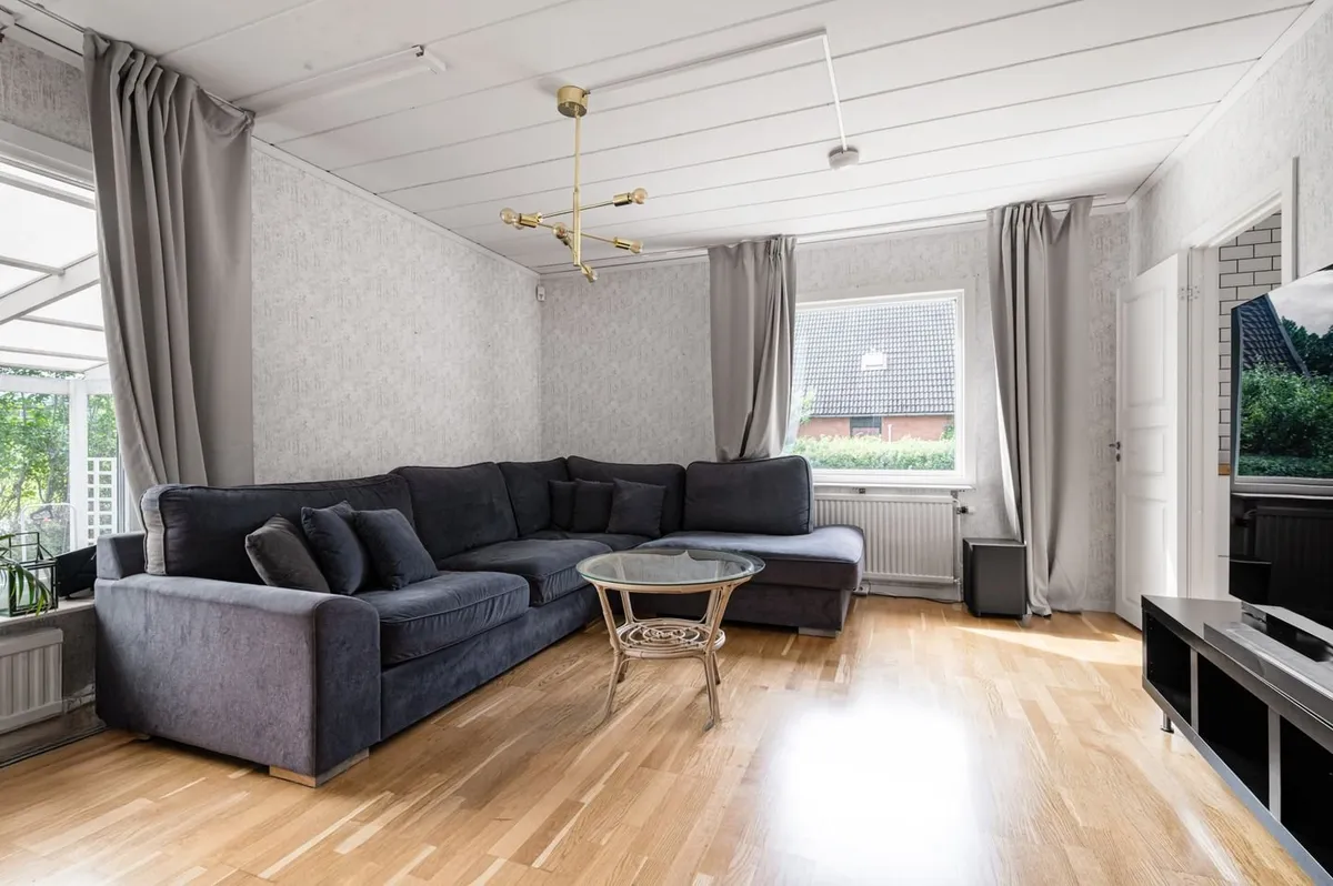 Hyresbostad på Bro i bro