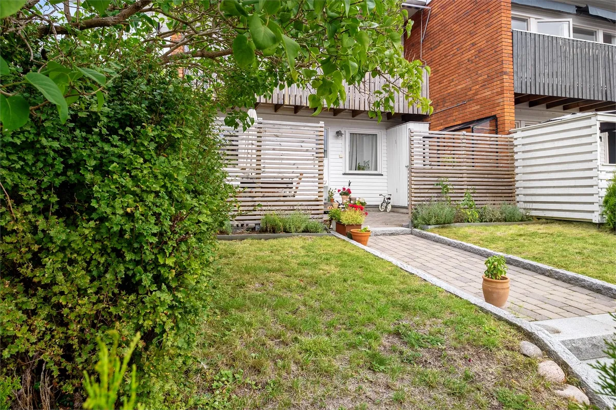 Hyresbostad på Hässelby i hasselby