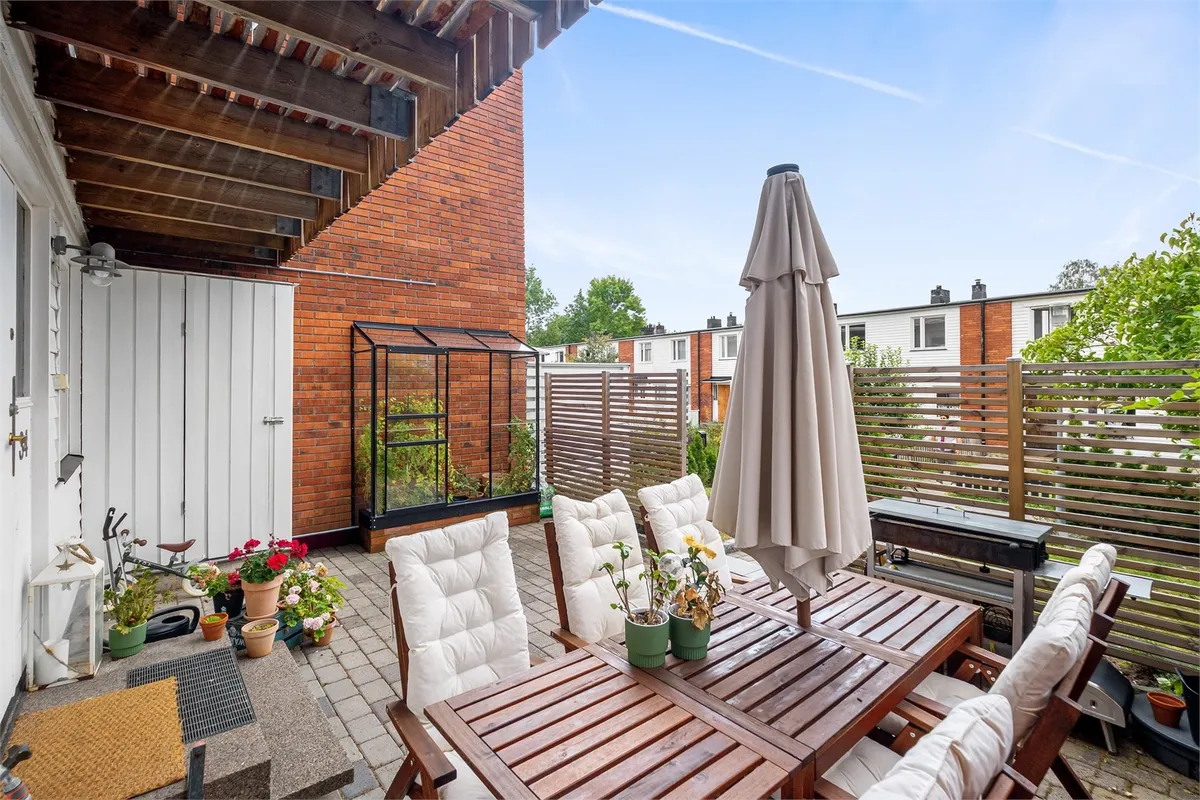 Hyresbostad på Hässelby i hasselby