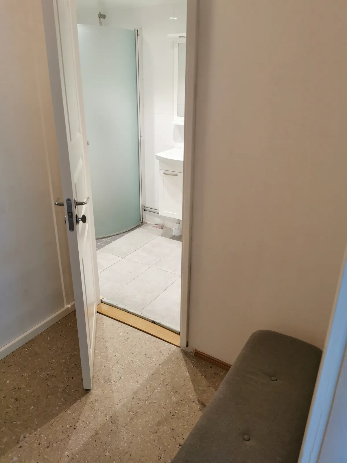 Hyreslägenhet på Bro i bro