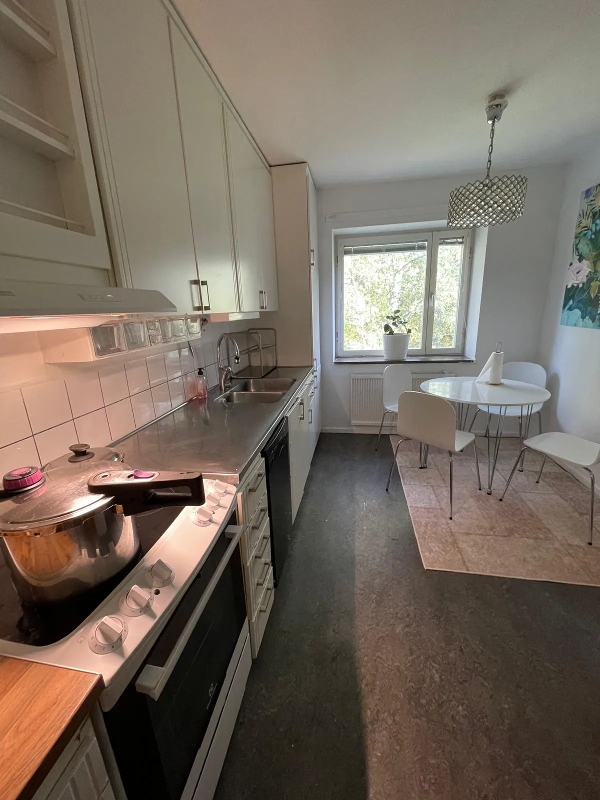 Hyreslägenhet på Hässelby i hasselby