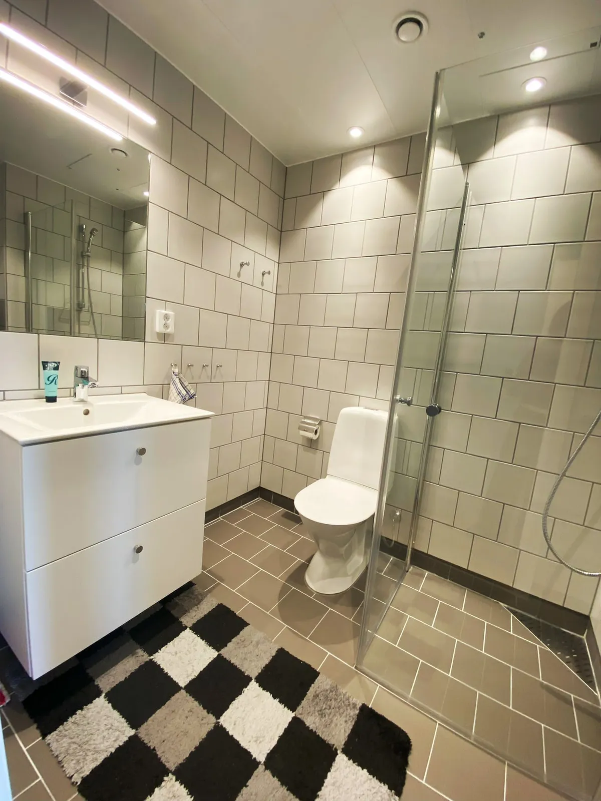 Hyreslägenhet på Tyresö i tyreso