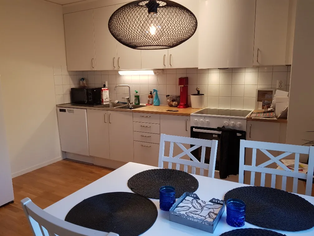 Hyreslägenhet på Hälleviksstrand i halleviksstrand