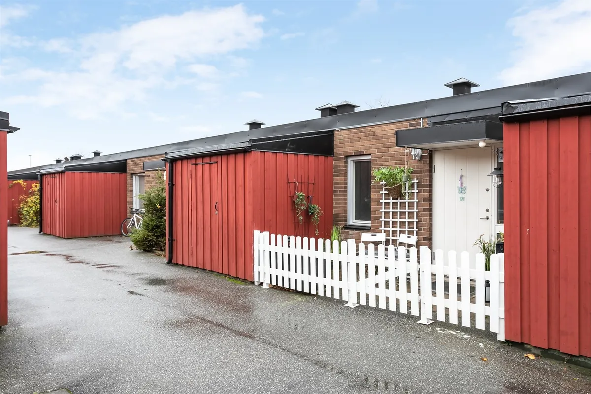 Hyresbostad på Bro i bro