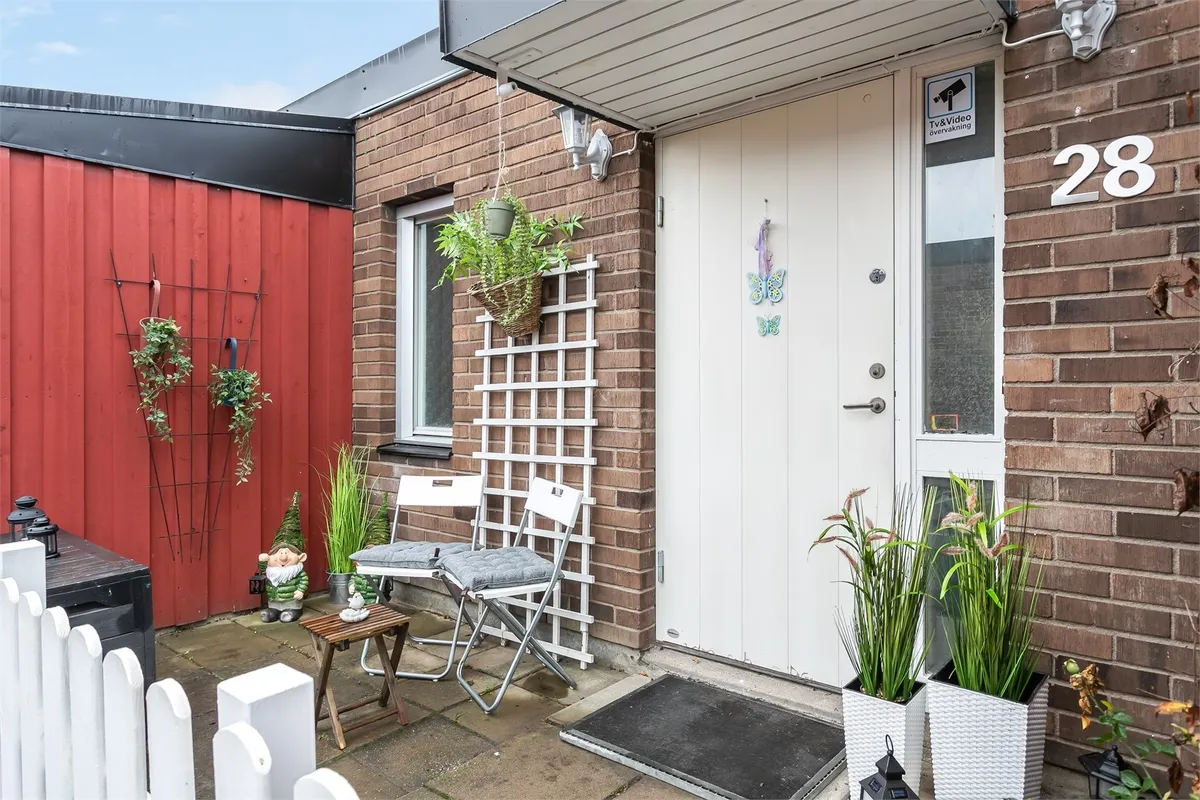 Hyresbostad på Bro i bro