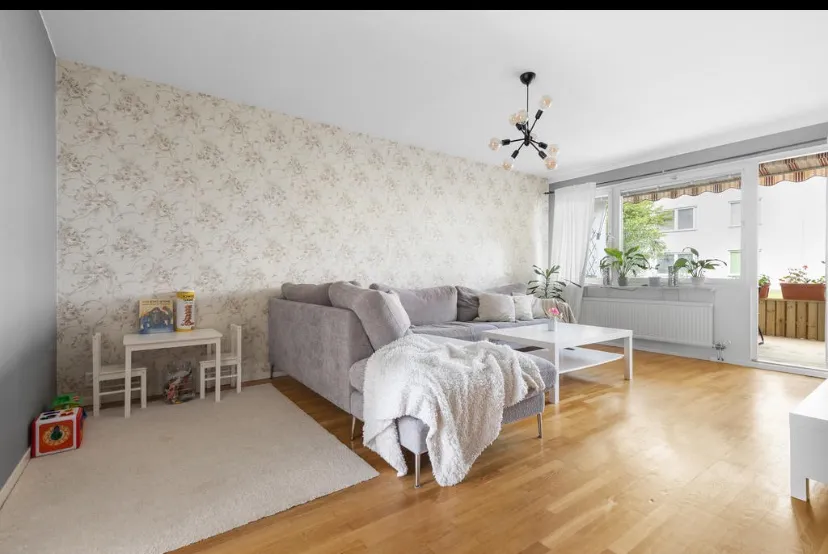 Hyreslägenhet på Kungsängen i kungsangen