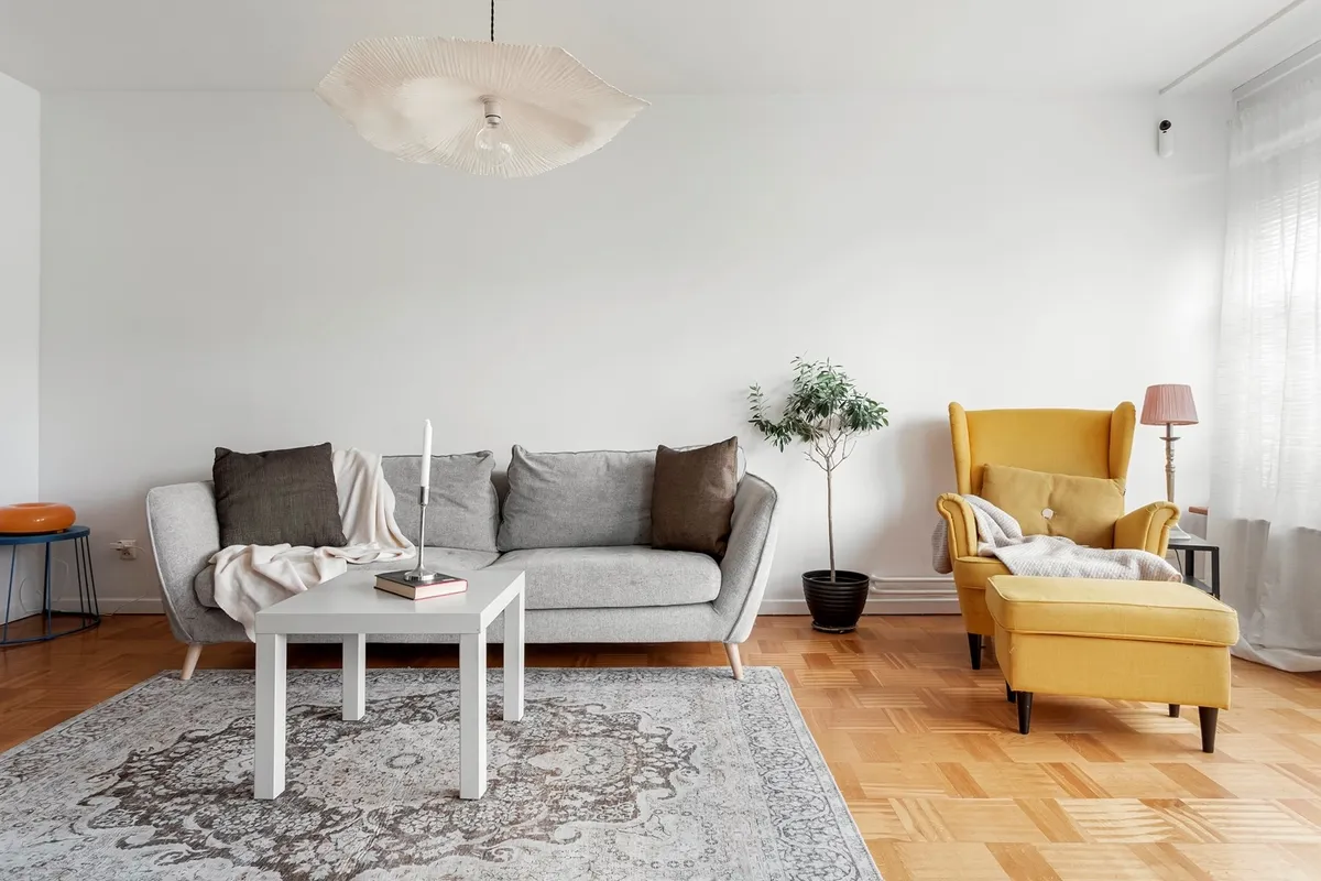 Hyreslägenhet på Hässelby i hasselby