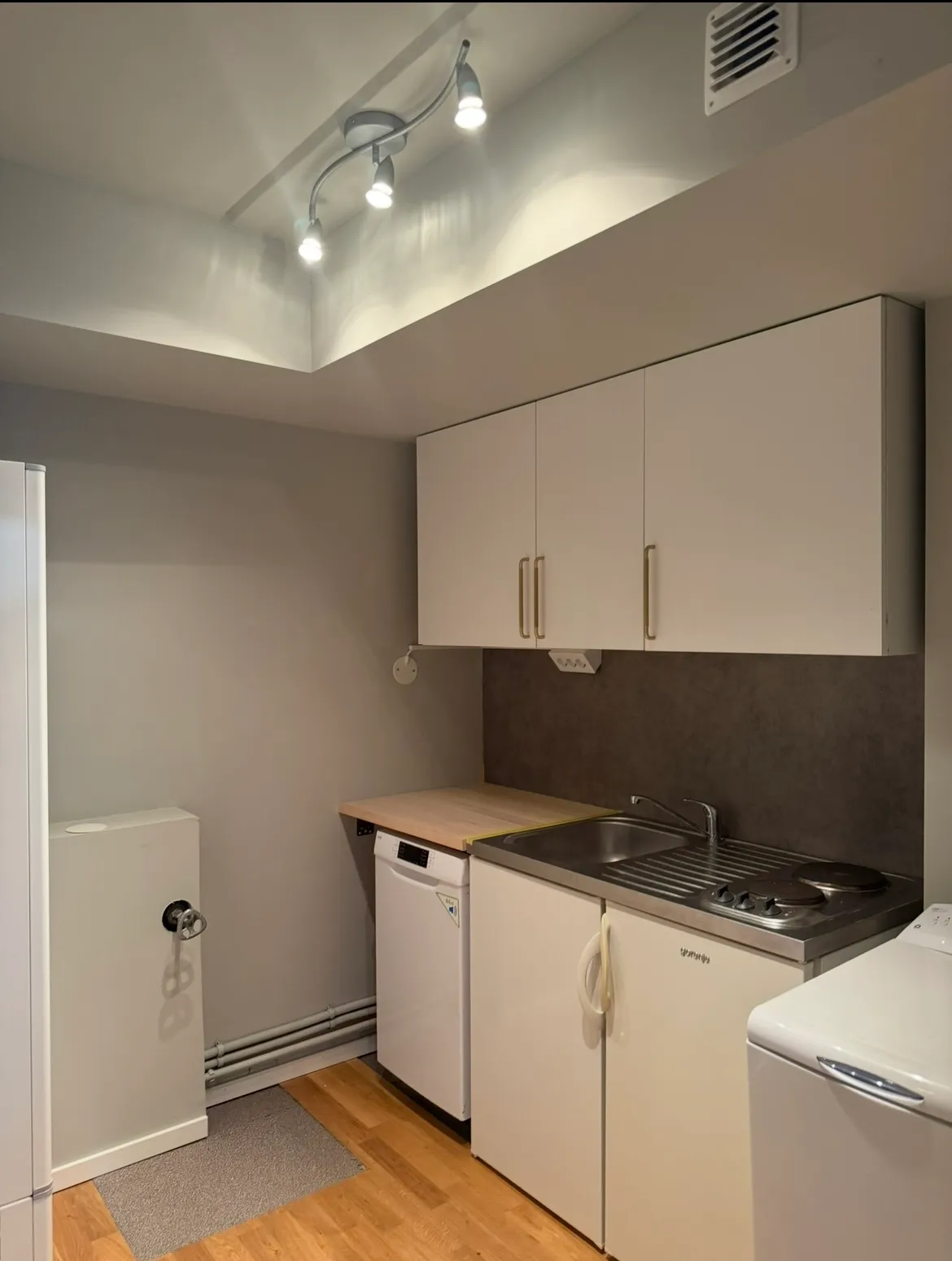 Hyreslägenhet på Huddinge i huddinge