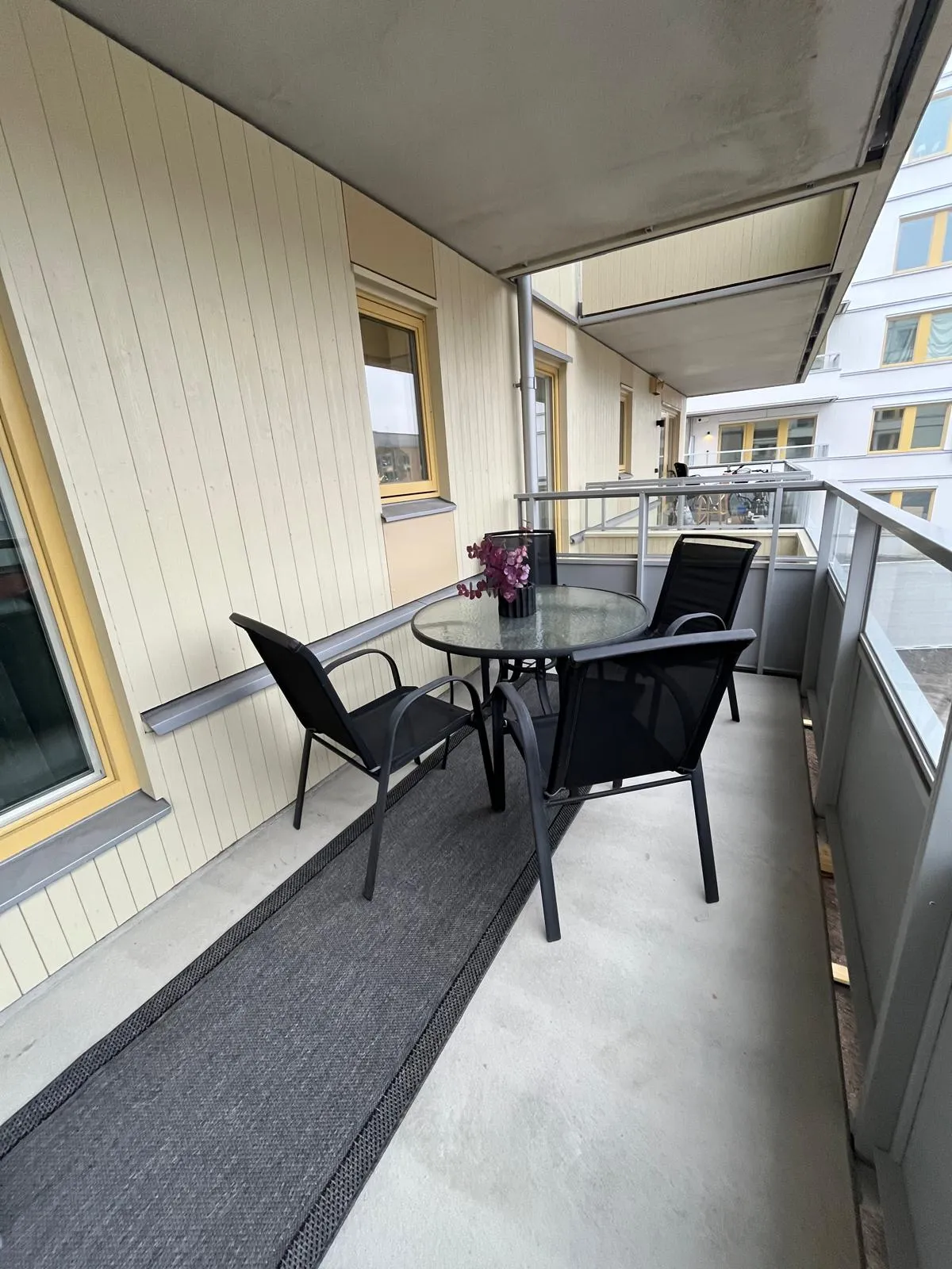 Hyreslägenhet på Farsta i farsta