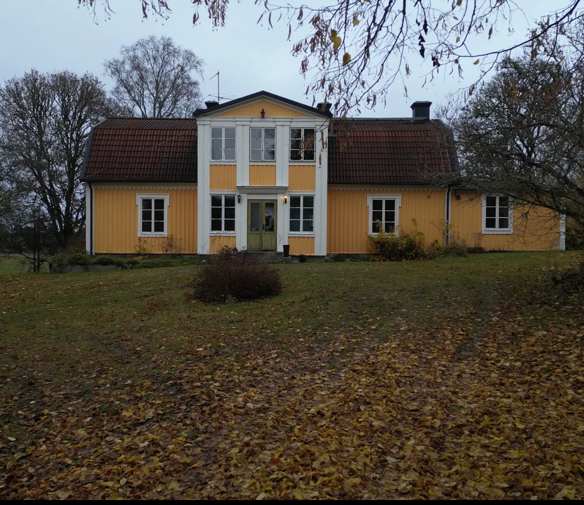 Hyresbostad på Bro i bro