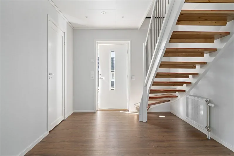 Hyreslägenhet på Floda i floda