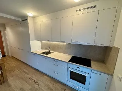 Hyreslägenhet på Hässelby i hasselby