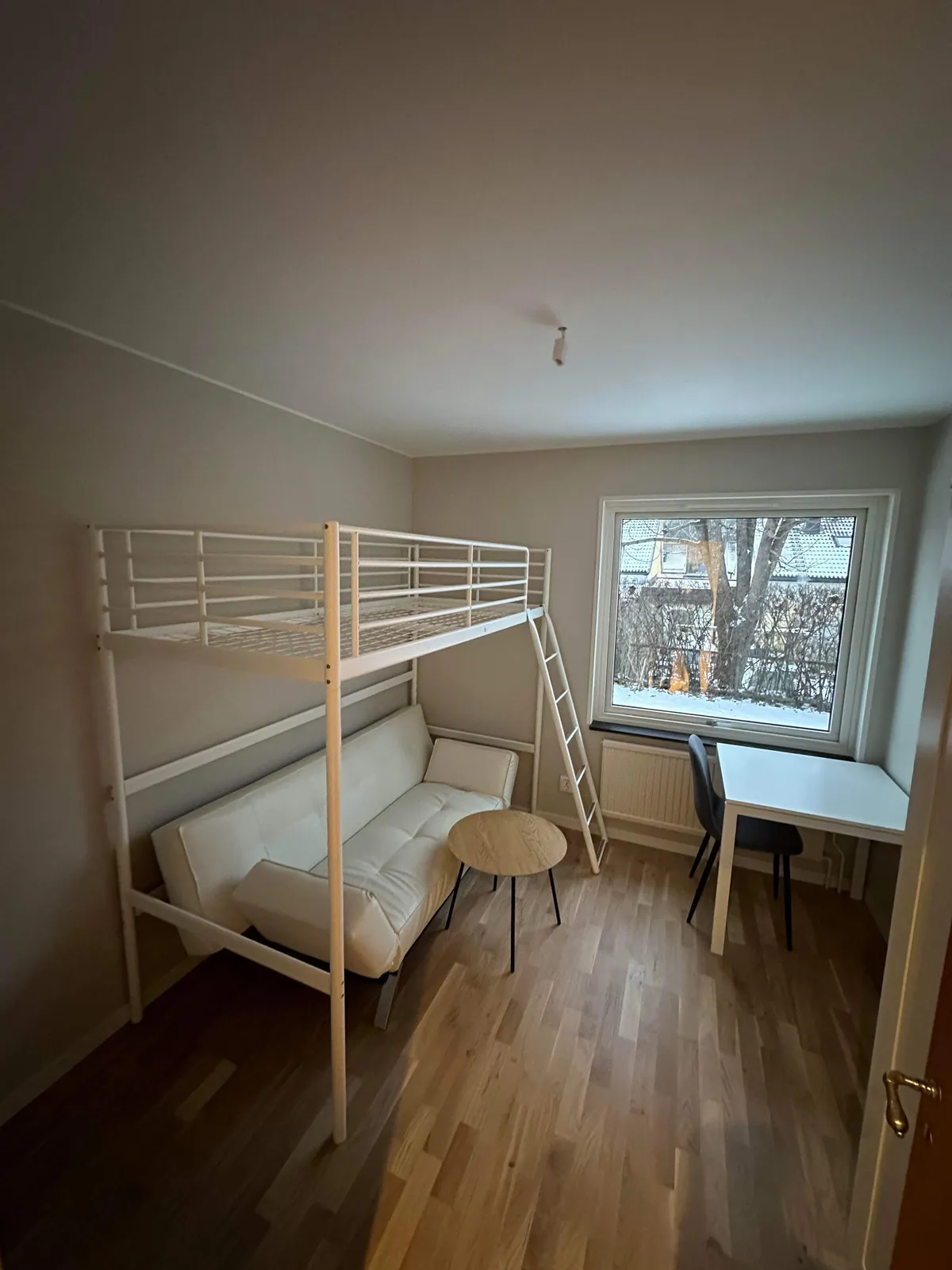 Hyreslägenhet på Vällingby i vallingby