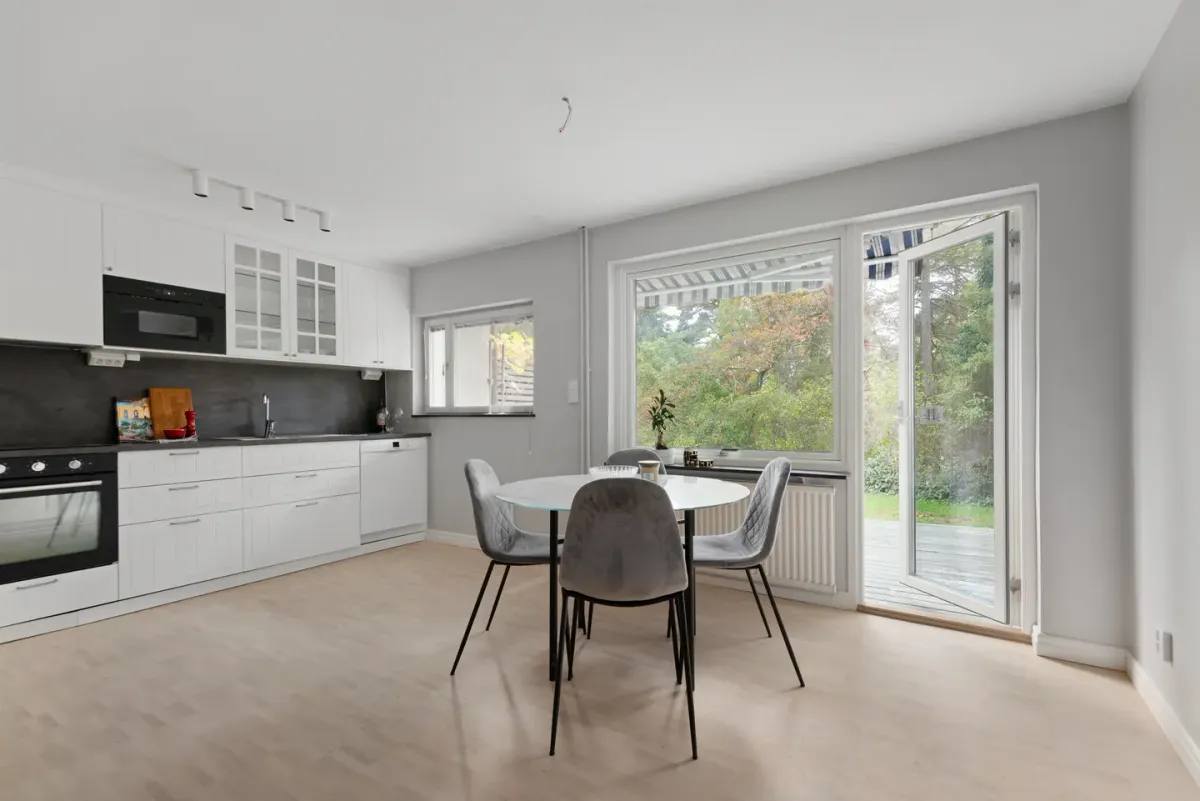 Hyresbostad på Hässelby i hasselby