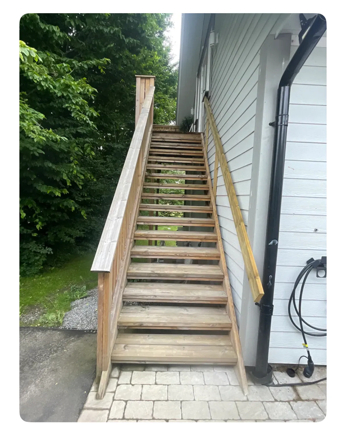 Hyreslägenhet på Asarum i asarum