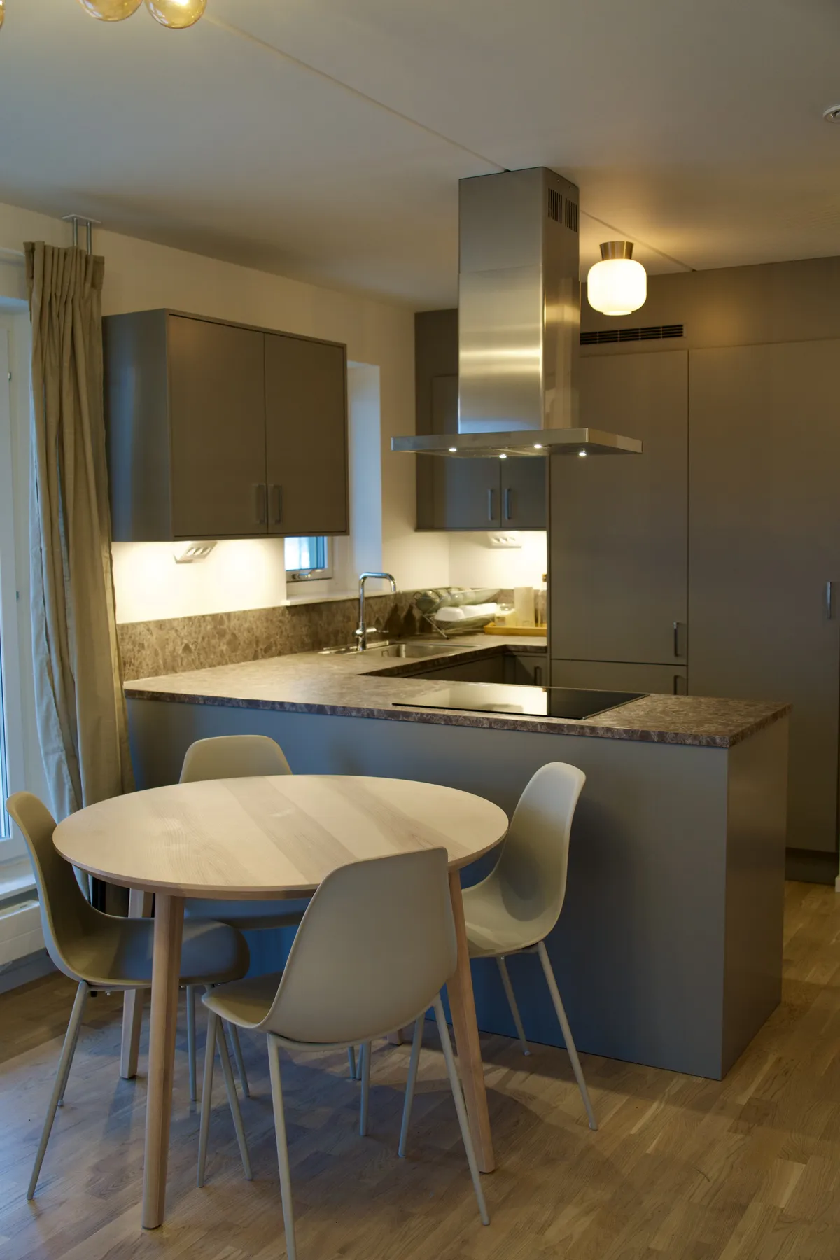 Hyreslägenhet på Farsta i farsta