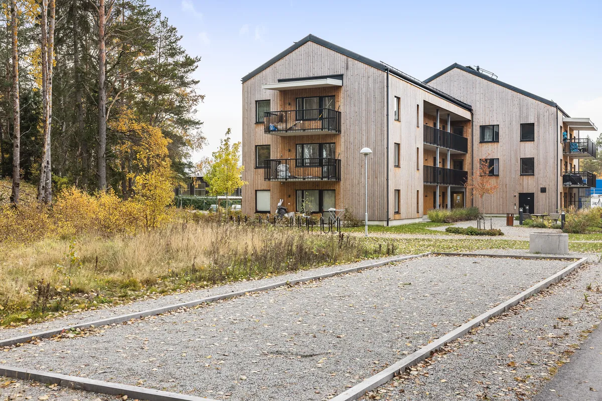 Hyreslägenhet på Bro i bro