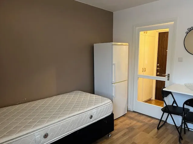 Hyreslägenhet på Handen i handen