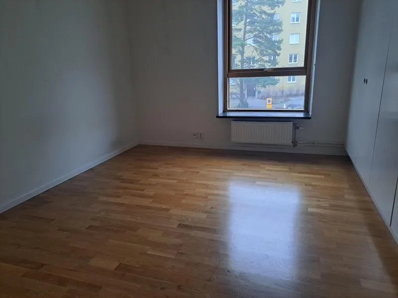 Hyreslägenhet på Farsta i farsta