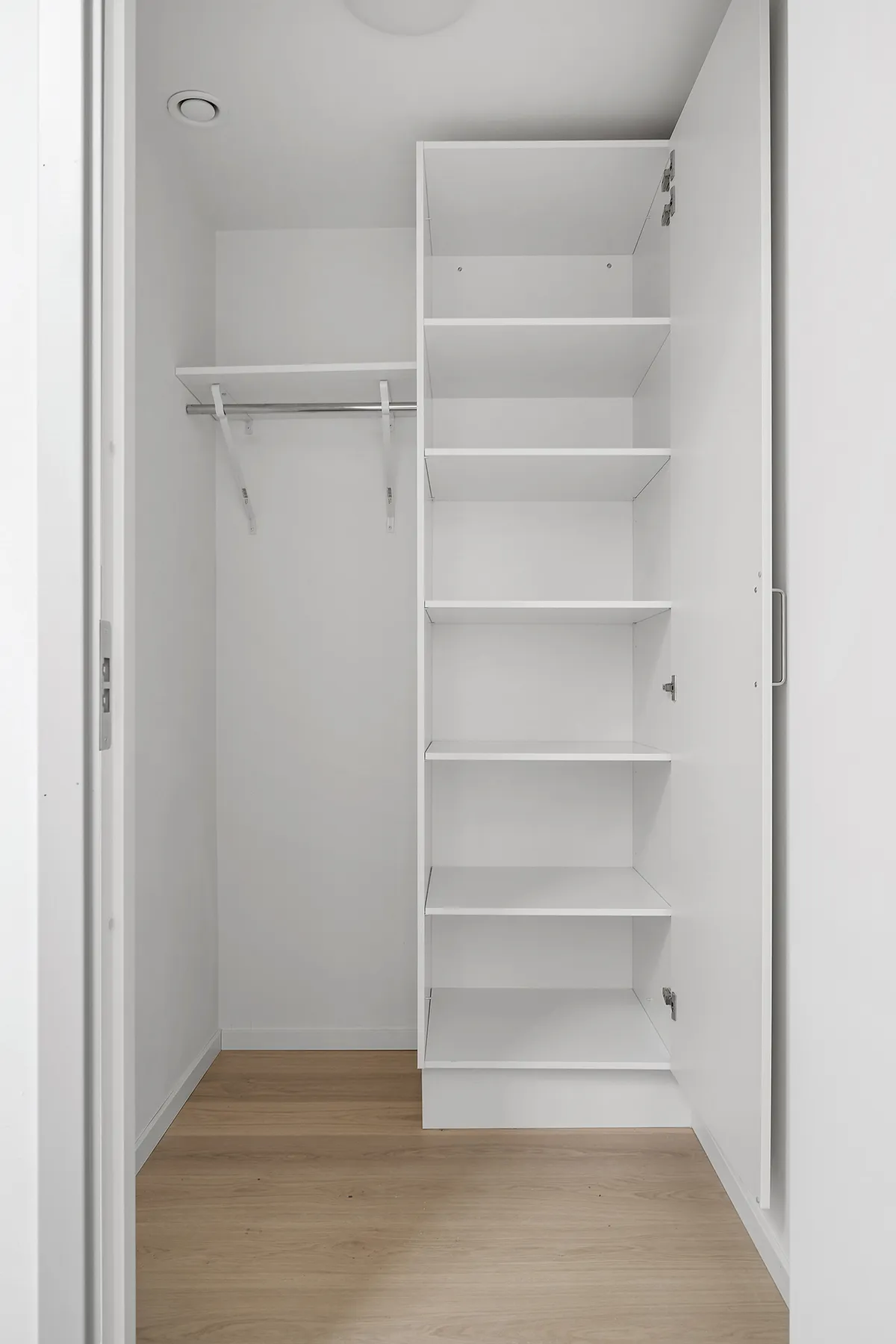 Hyreslägenhet på Täby i taby