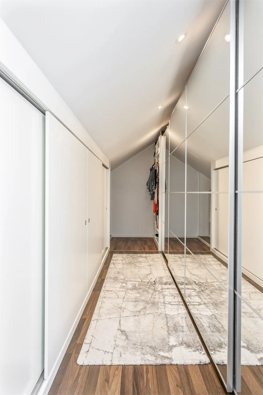 Hyresbostad på Bro i bro