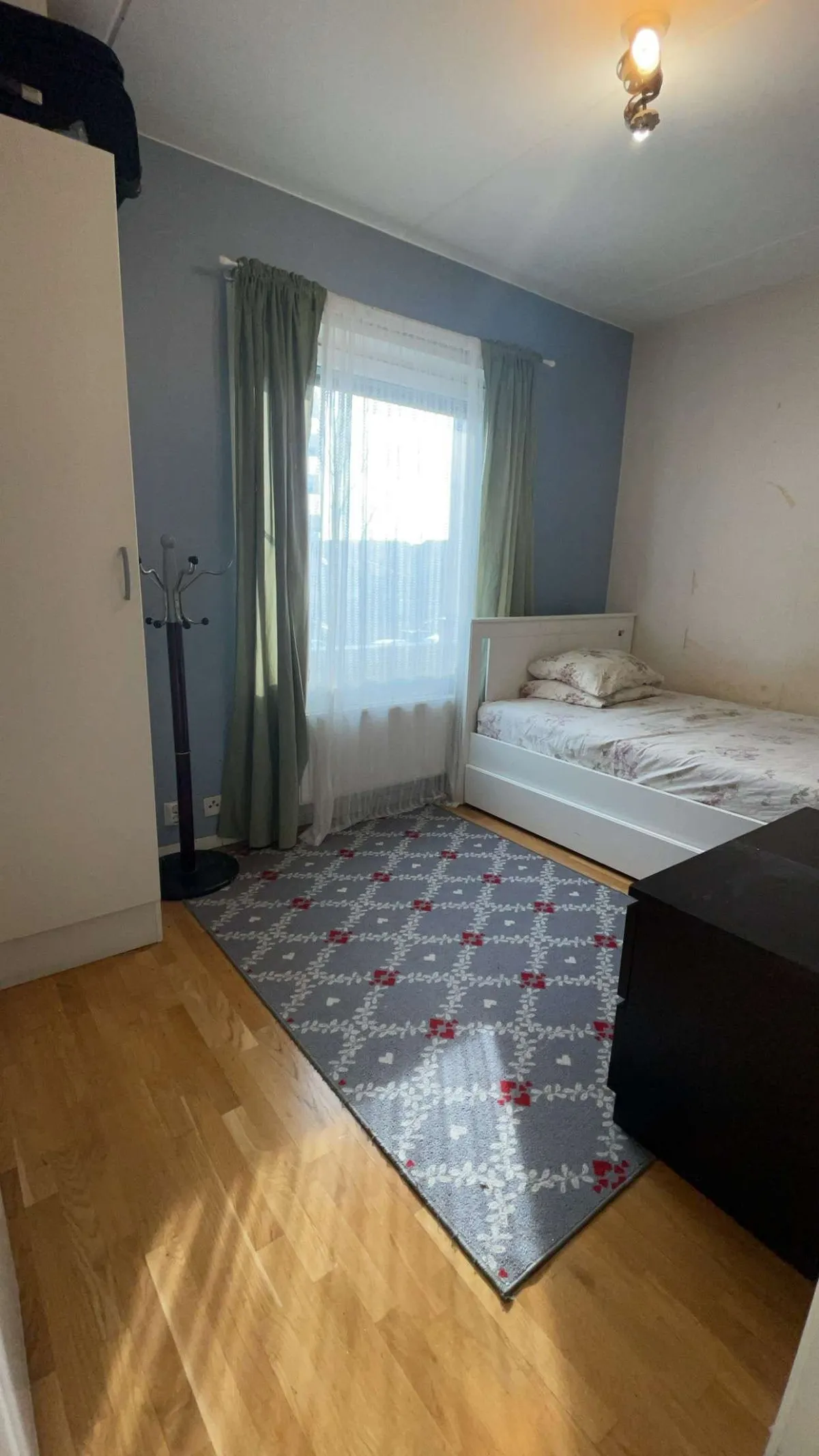 Hyreslägenhet på Hässelby i hasselby